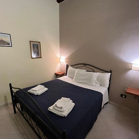 Case Cosi Apartments - Napoli ภายนอก รูปภาพ