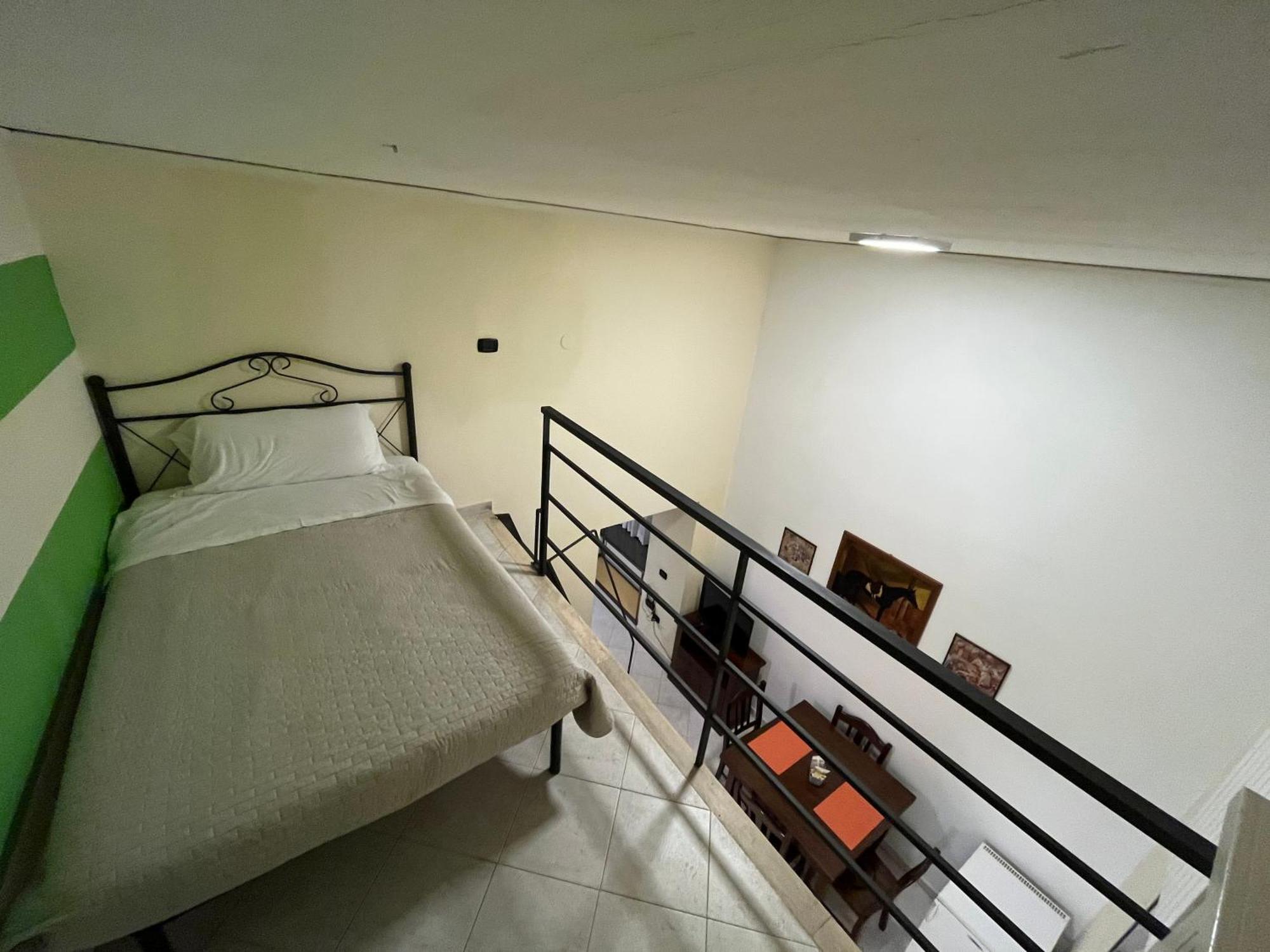 Case Cosi Apartments - Napoli ภายนอก รูปภาพ